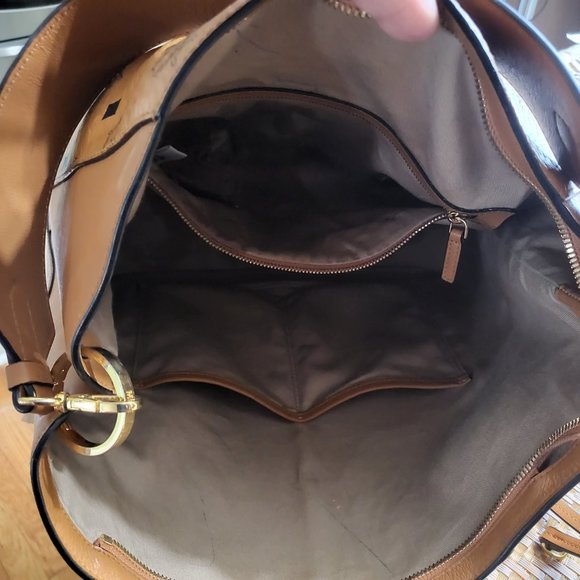 MCM shoulder bag with detachable strap - Picture 7 of 9